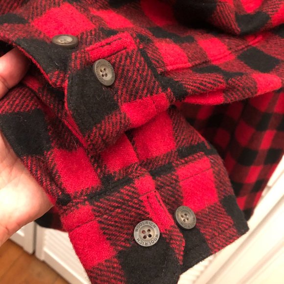 Woolrich men long sleeve wool shirt jacket in red plaid, M - Picture 9 of 12